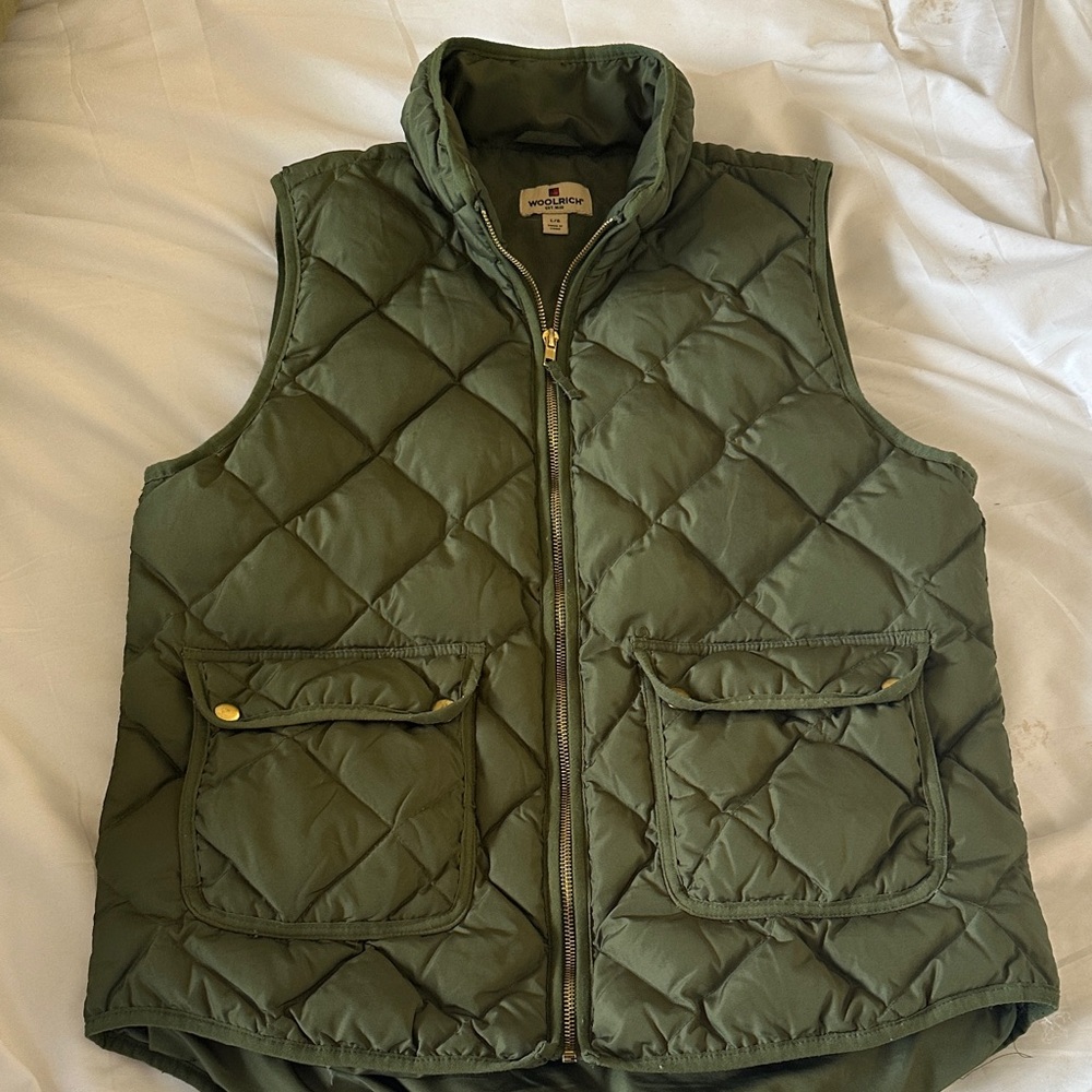 Woolrich Women’s Green Quilted Vest with Gold accents